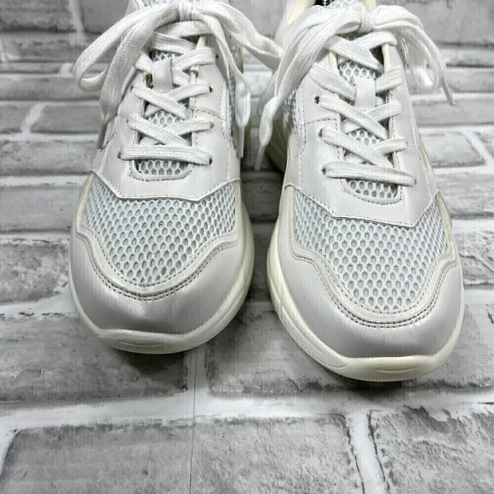 Material Girl Mossiana2 Women’s Size 8.5 Chunky White Wedge Sneakers